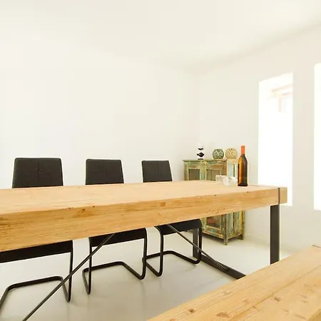 Casa Artevista - By Az וילה *